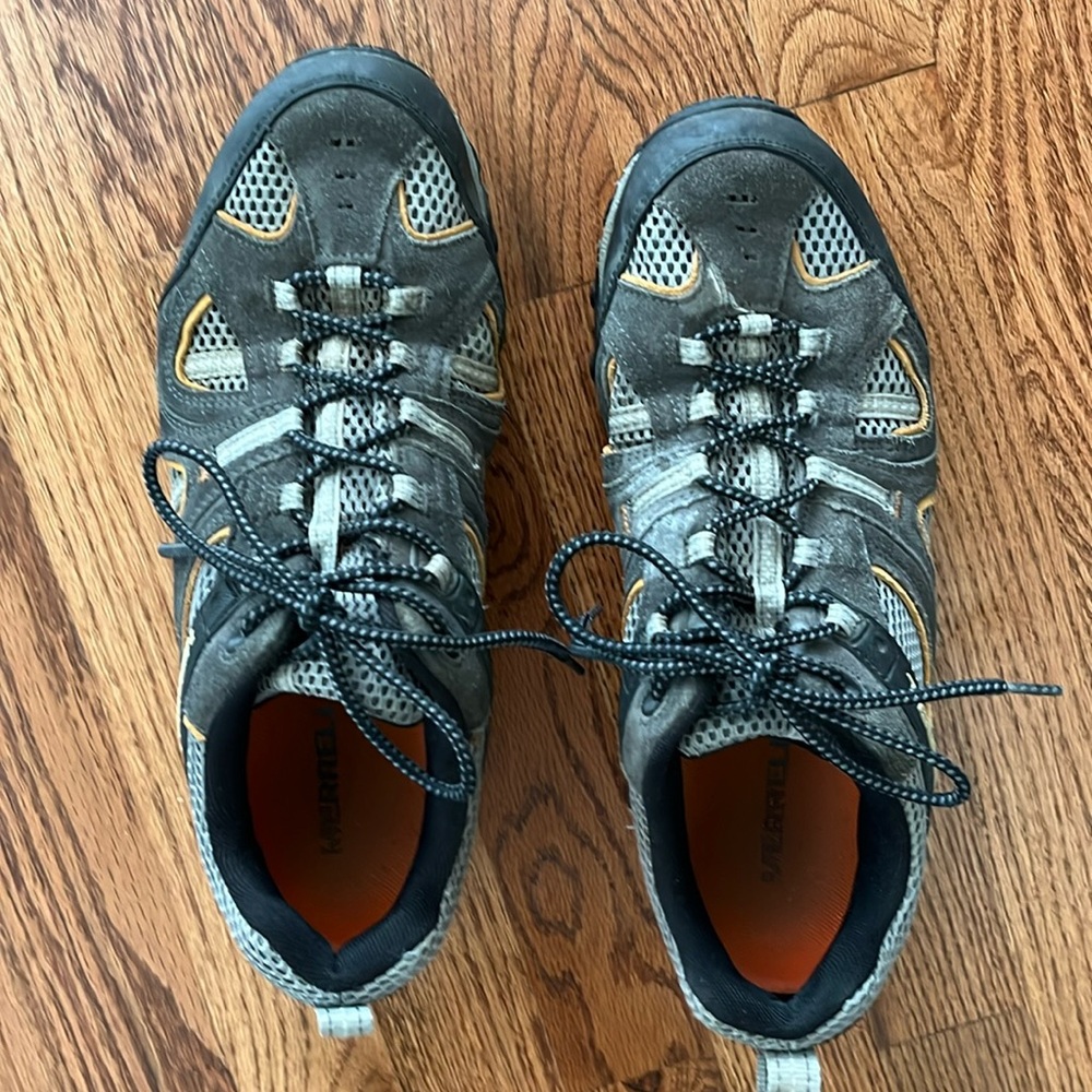 Men’s Merrell hiking shoes